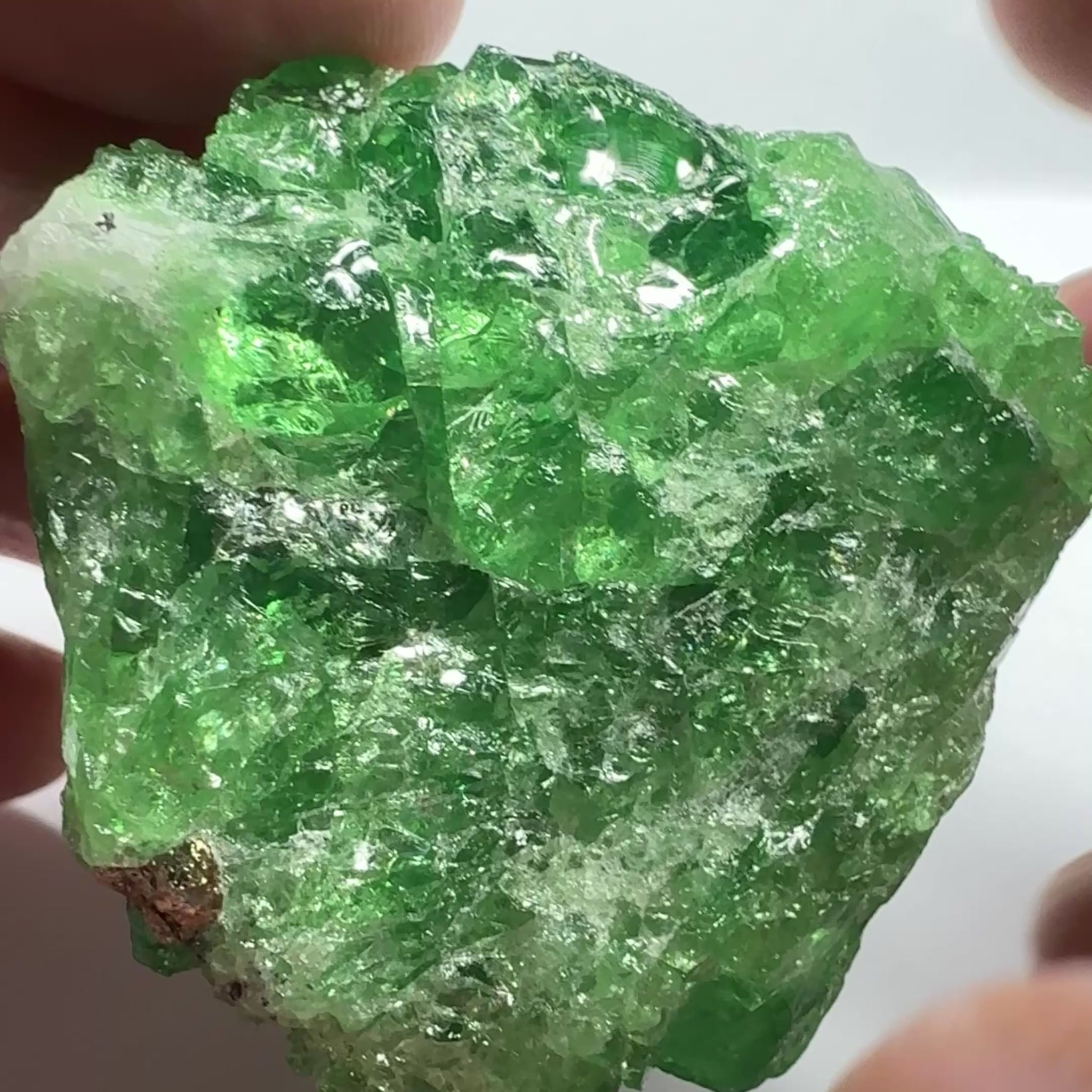 Tsavorite Garnet, 712.50ct / 142.50gm, Olemushuku, Tanzania, Untreated Unheated, a superbly rare piece with faceting portions all round, to be cobbed by a professional, or kept as an investment, see videos
