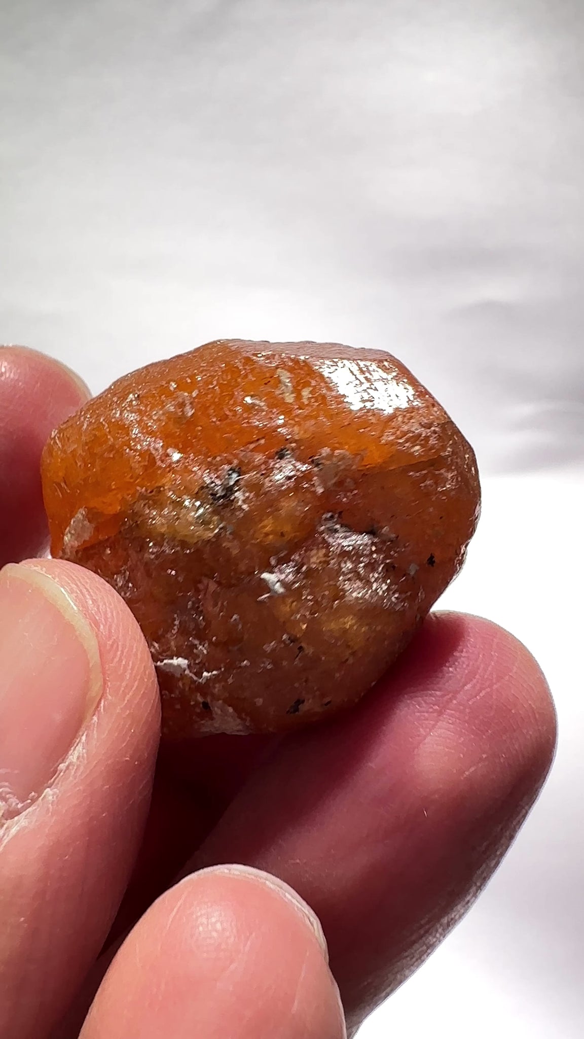 Spessartite Garnet Crystal, 158.32ct / 31.66gm, Loliondo, Tanzania. Untreated Unheated