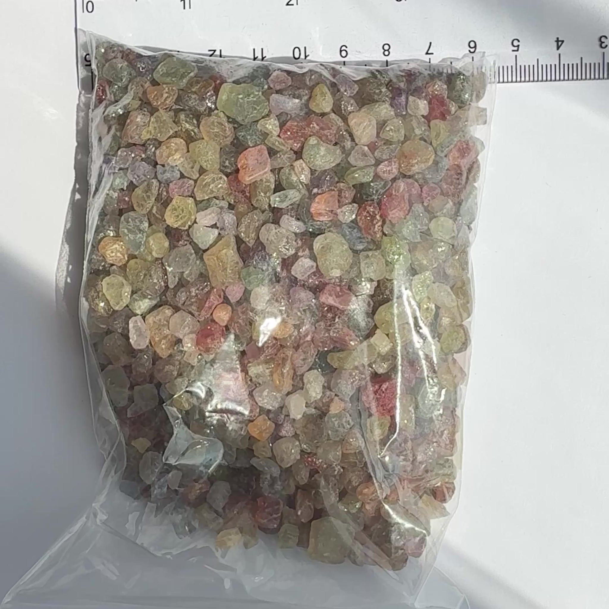 Umba Sapphire Lot, 335.50gm / 1677.50ct, Umba Valley, Tanzania, Untreated Unheated. Not for faceting, but great for small cabs, setting in jewellery, polishing and art. Pics and vids are in direct sunlight. About US$3.5/gm