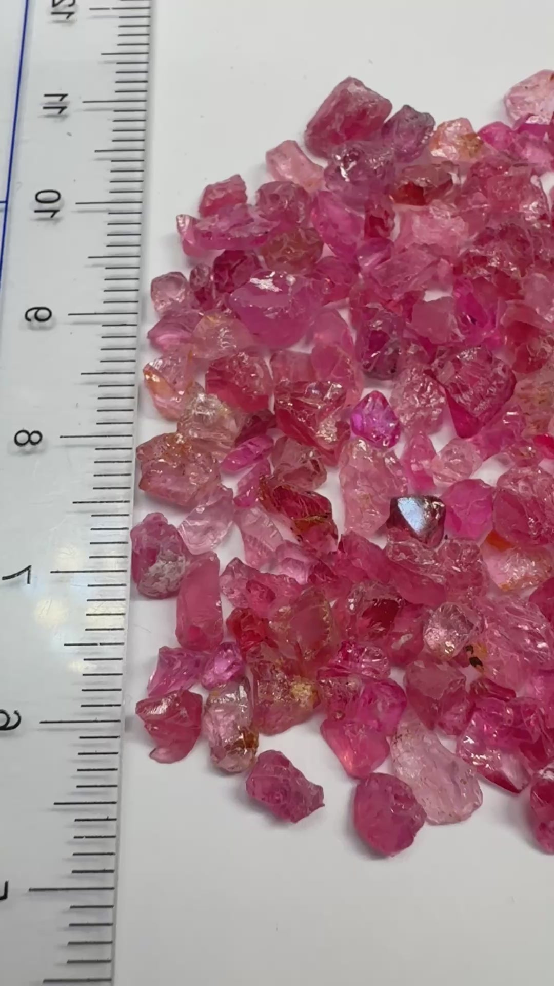 Mahenge Spinel Lot melee rough or set in jewellery as is, 20.5gm / 102.5ct Mahenge, Tanzania, Untreated Unheated