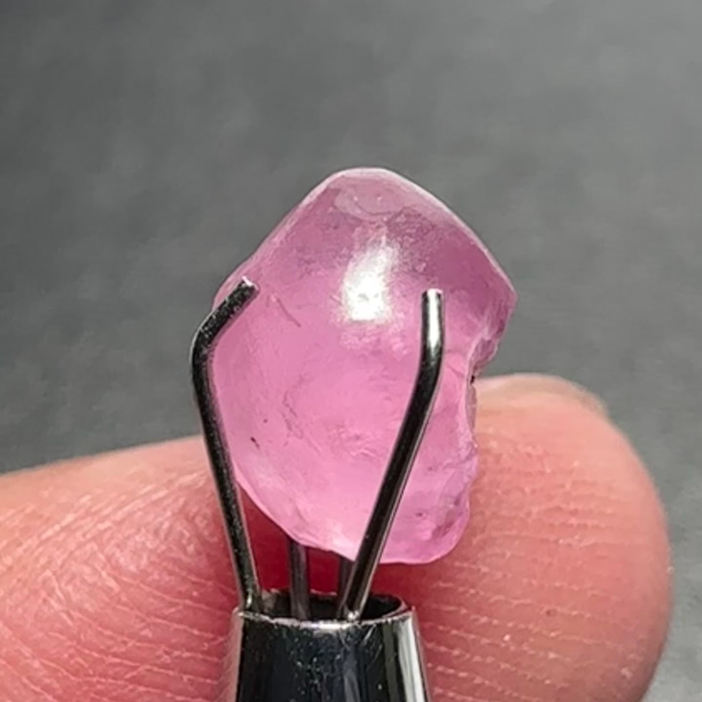 Pink Spinel, 2.23ct, Tanzania, VS + Slight Silk, Untreated Unheated